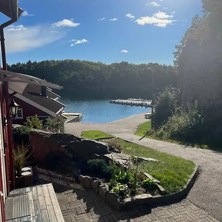 Apartment Moderne Og Flott Beliggende I Skjaergarden Med Mulighet For Bat! Kristiansand